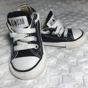 EUC Converse Chuck Taylor’s